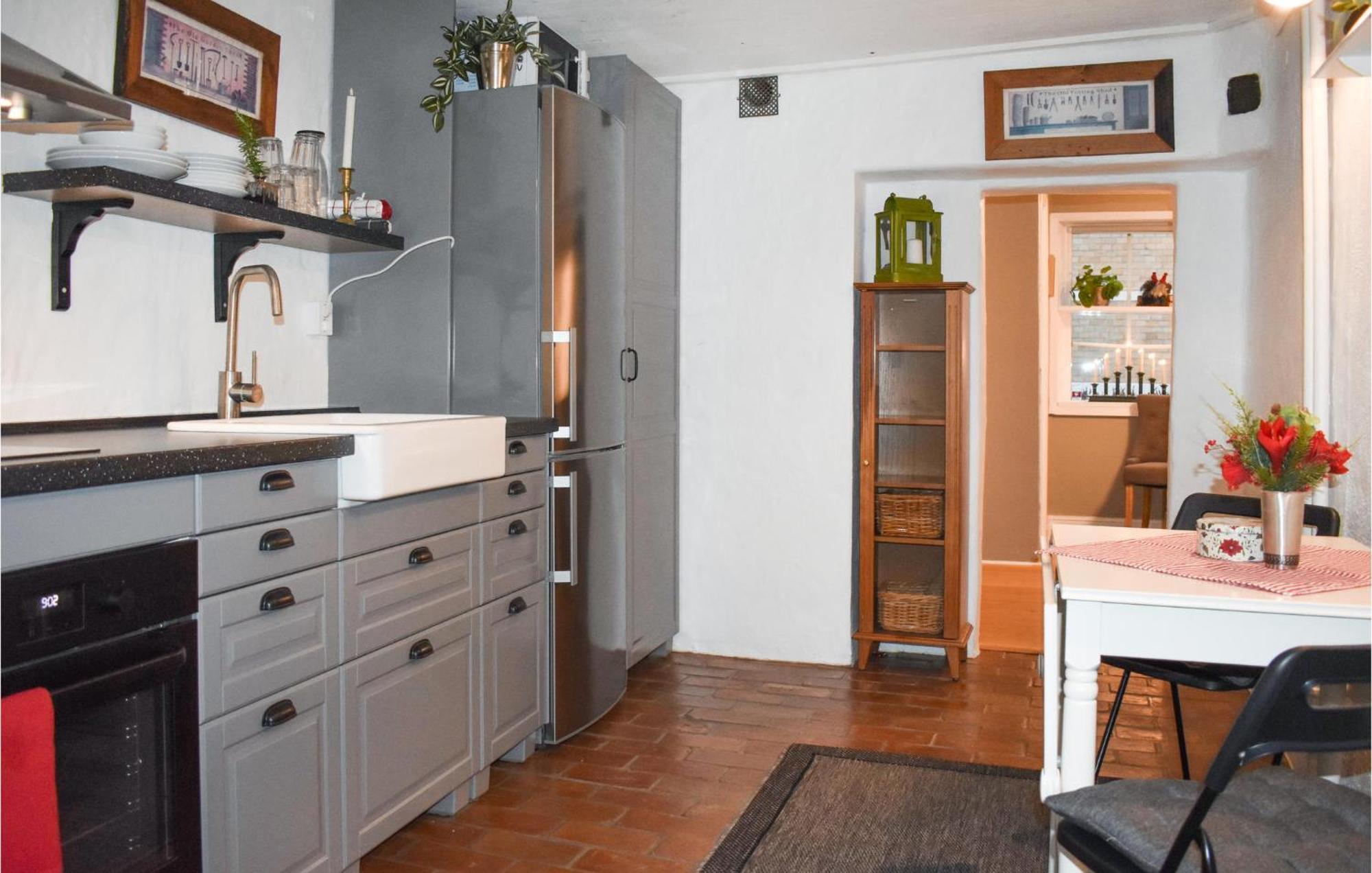 1 Bedroom Amazing Apartment In Ystad Exteriör bild